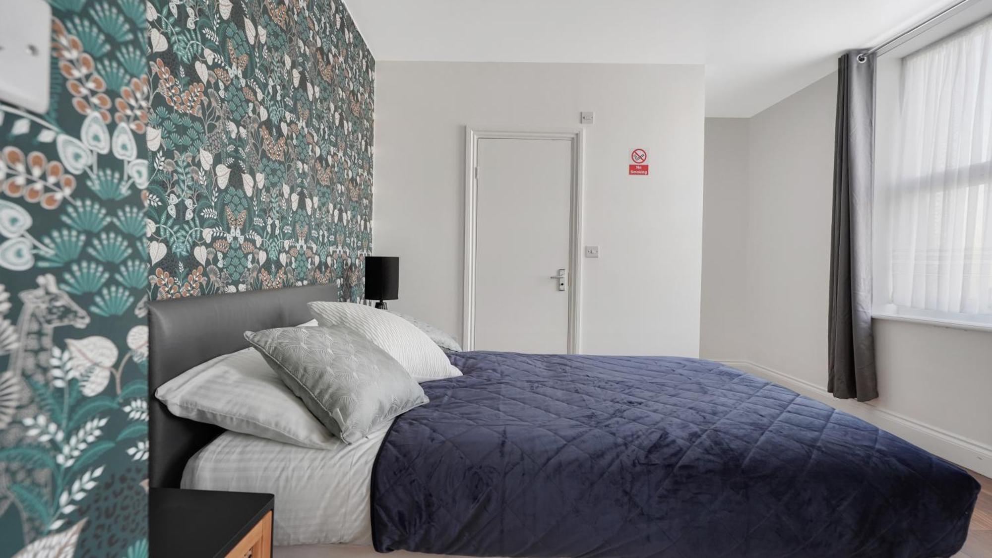 Comfy Double En-Suite Room In Barking Barking  Exterior foto
