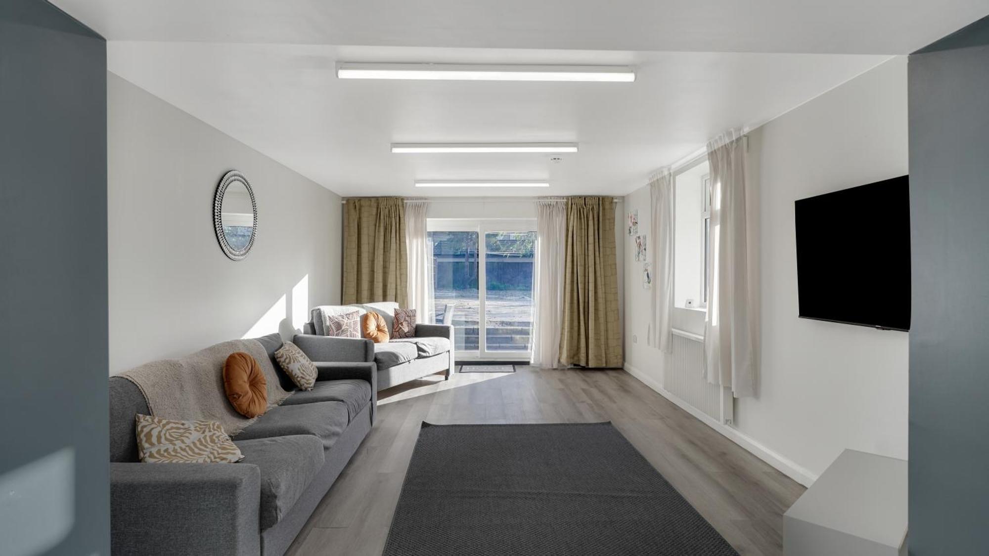 Comfy Double En-Suite Room In Barking Barking  Exterior foto